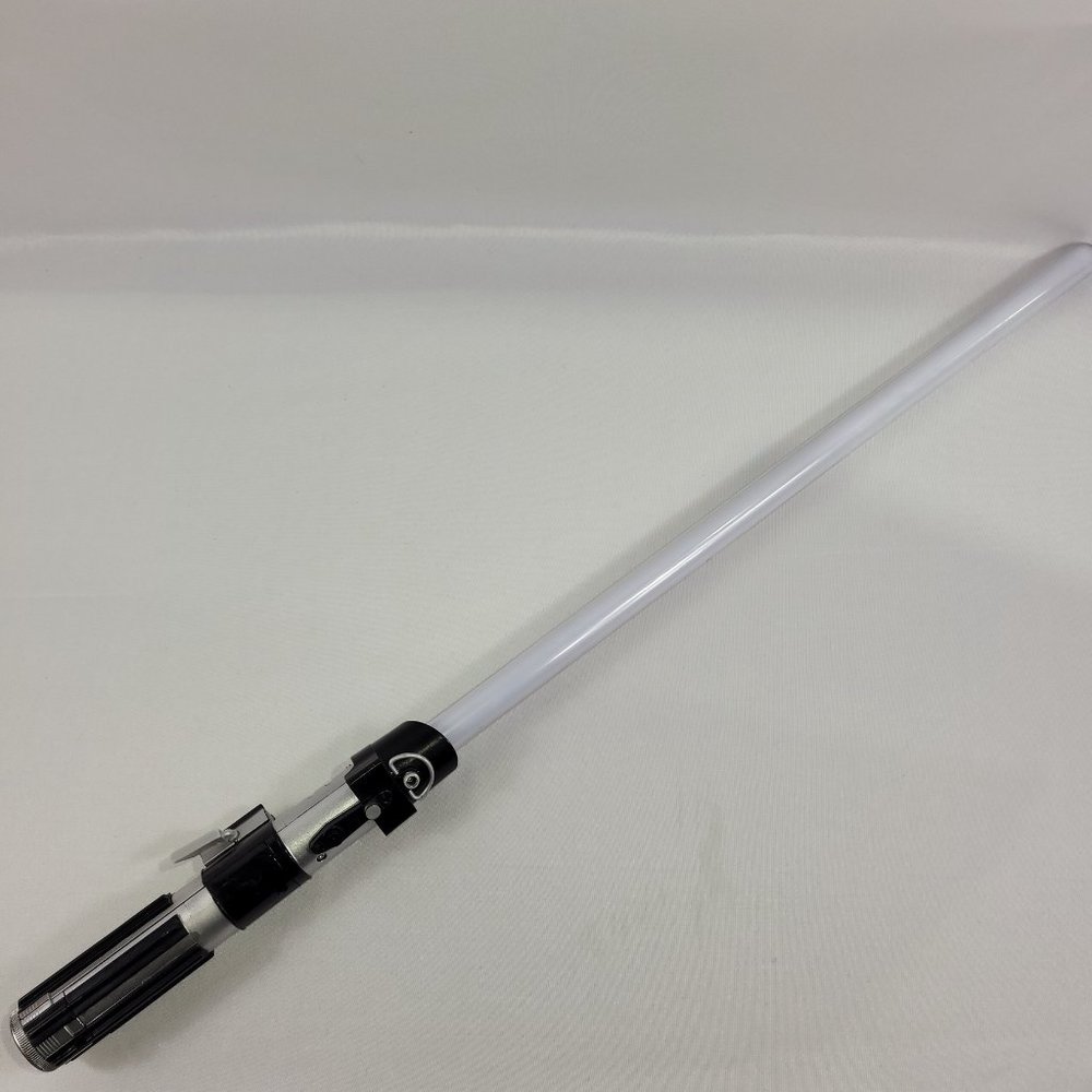Star Wars Anakin Skywalker Ultimate FX Lightsaber by Hasbro